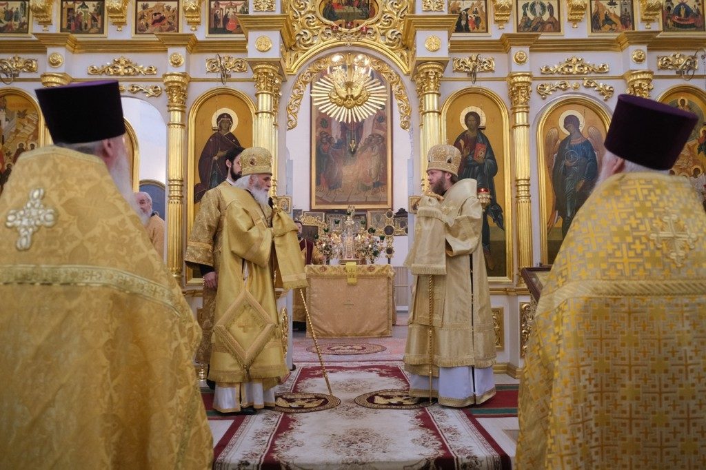 Митрополит Савва и епископ Адриан