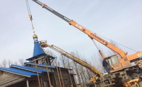 Освящение купола с крестом