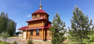В церкви в честь мучениц Веры, Надежды, Любови и матери их Софии прошел субботник по посадке цветов