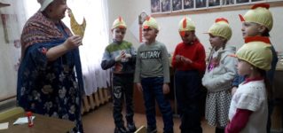 В Воскресной школе Вознесенского собора прошёл совместный урок учащихся младшей группы и их родителей