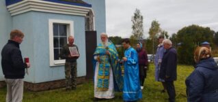 В церкви Рождества Пресвятой Богородицы д. Осуйское Ржевского района была отслужена Божественная литургия