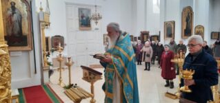 В праздник Сретения Господня дети из Реабилитационного Центра г. Ржева посетили Вознесенский собор