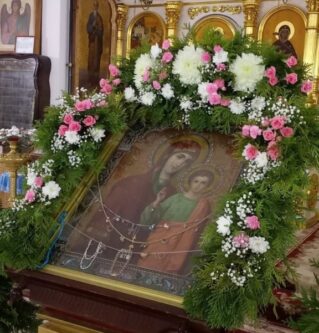 В Вознесенском соборе г. Ржева встречали праздник Казанской иконы Божией Матери