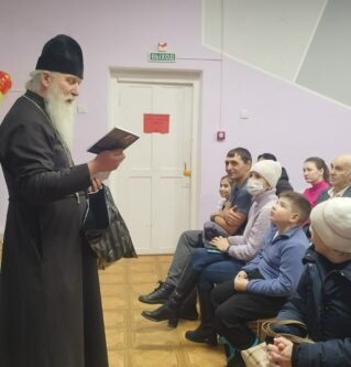 прот. Константин Чайкин посетил ДК д. Хорошев