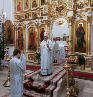 В праздник Собора Пресвятой Богородицы состоялось архиерейское богослужение