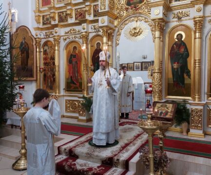 В праздник Собора Пресвятой Богородицы состоялось архиерейское богослужение