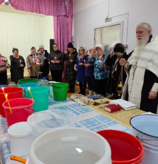 В поселках и деревнях Ржевского района был совершен Чин Великого освящения воды