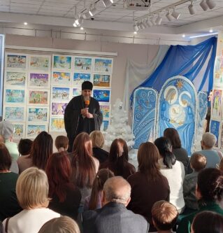 В Ржевском Выставочном зале состоялось торжественное закрытие выставки детского творчества «Свет Рождественской звезды».